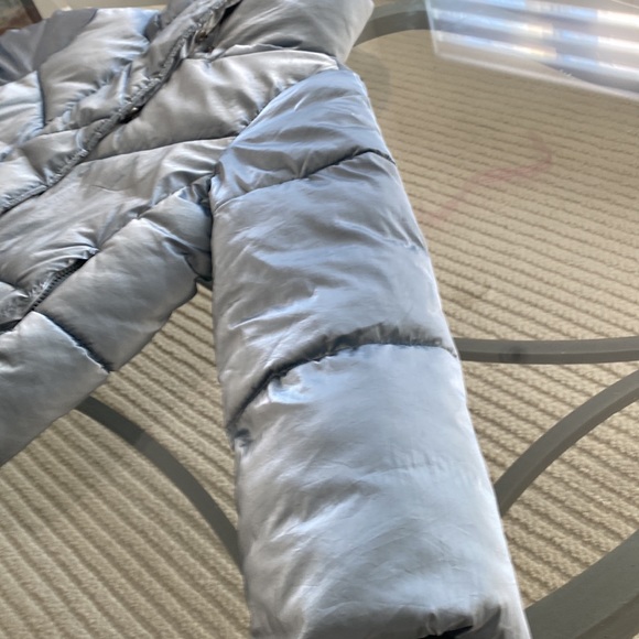 Women’s Gap shiny blue puffer - Picture 2 of 7